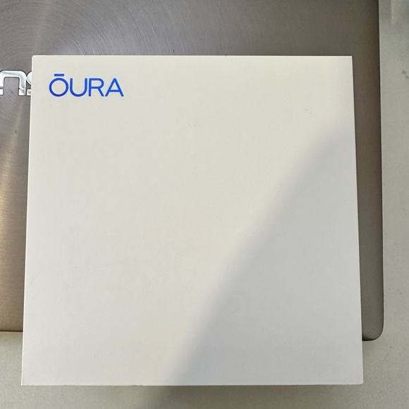 Oura Gen3 Heritage Size US7 Ring - Picture 7 of 8